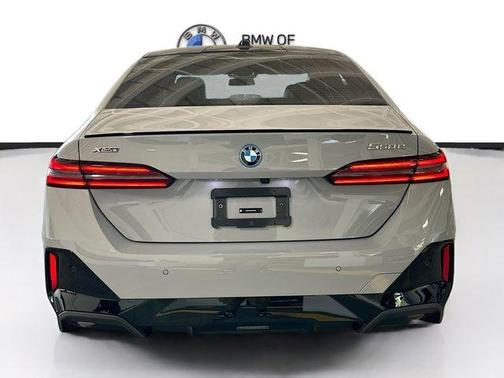 2026 BMW 550e xDrive