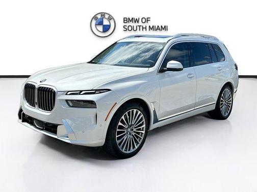 2025 BMW X7 xDrive40i