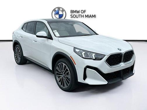 Alpine White 2026 BMW X2 xDrive28i