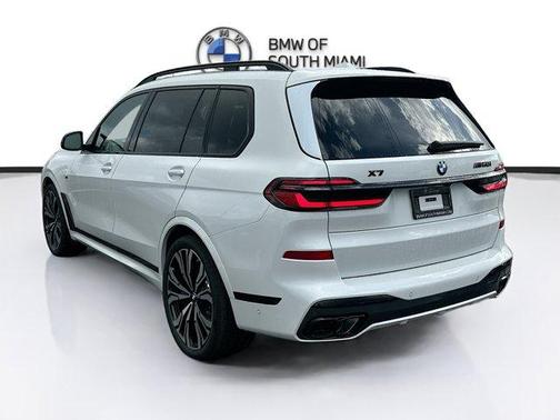Mineral White Metallic 2027 BMW X7 M60i