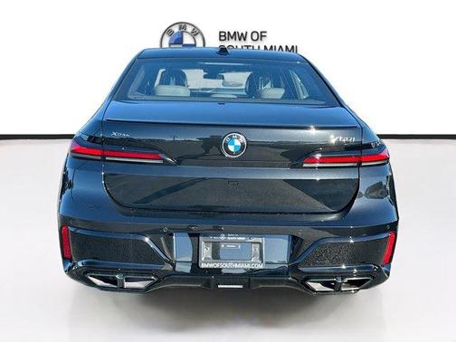 2026 BMW 760 760i xDrive