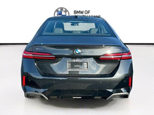 2026 BMW 540 i xDrive