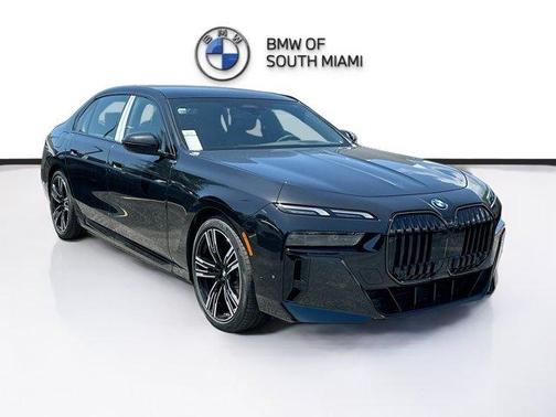 Black Sapphire Metallic 2026 BMW i7 EDrive50