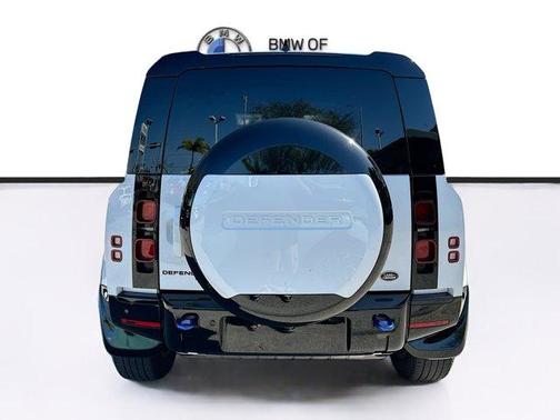 2022 Land Rover Defender 110 X-Dynamic HSE