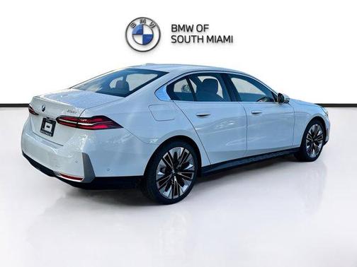 2026 BMW 530 i