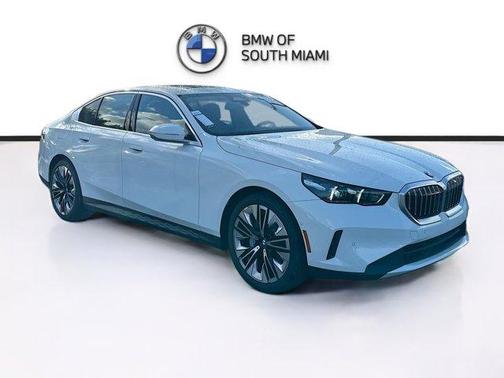 2026 BMW 530 i