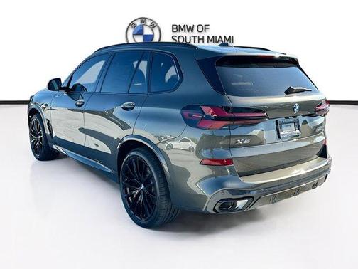 Manhattan Green Metallic 2026 BMW X5 sDrive40i
