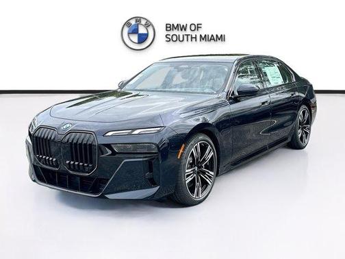 2026 BMW 750e xDrive