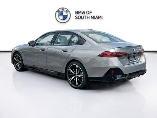 2026 BMW 530 i