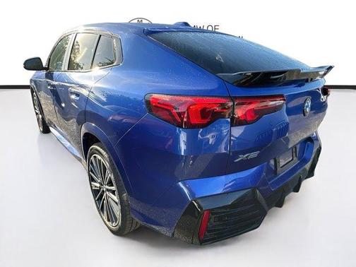 Portimao Blue Metallic 2026 BMW X2 xDrive28i