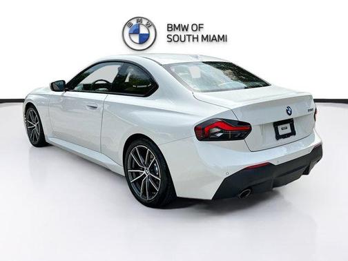 Alpine White 2023 BMW 230 i