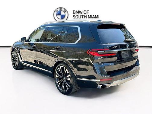 2024 BMW X7 xDrive40i