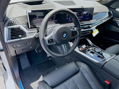 Mineral White Metallic 2026 BMW X5 sDrive40i