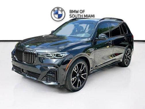Black Sapphire Metallic 2022 BMW X7 xDrive40i