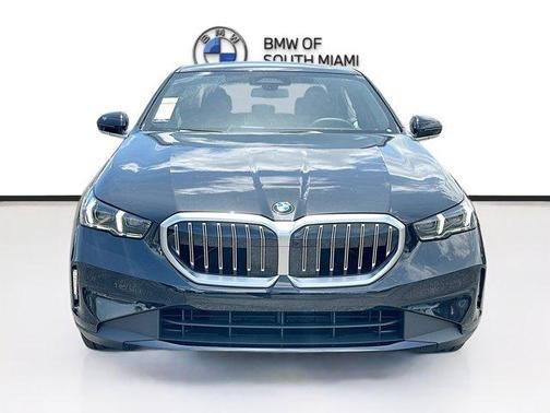 2026 BMW 530 i