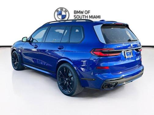 2026 BMW X7 M60i