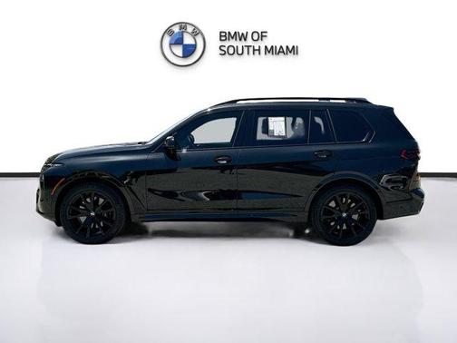 2024 BMW X7 M60i