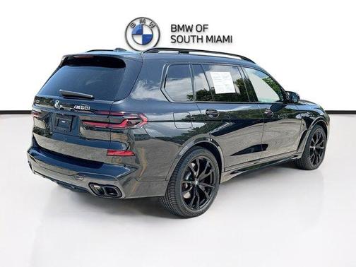 2024 BMW X7 M60i