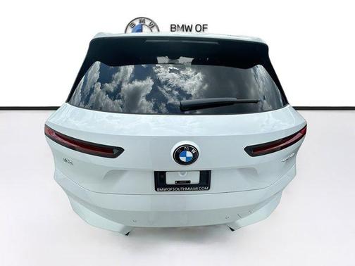 2026 BMW iX xDrive45