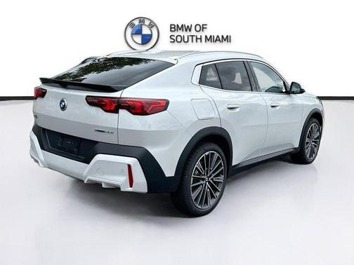 2026 BMW X2 xDrive28i