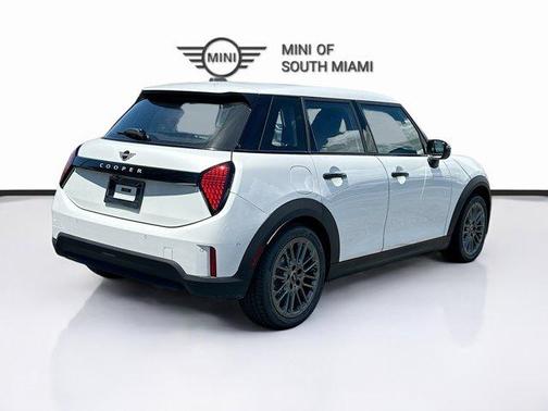 2025 MINI Hardtop Cooper