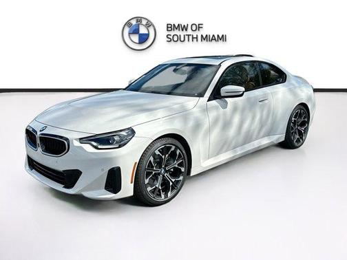 2025 BMW 230 i