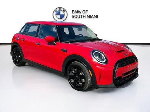 2023 MINI Hardtop Cooper S Classic