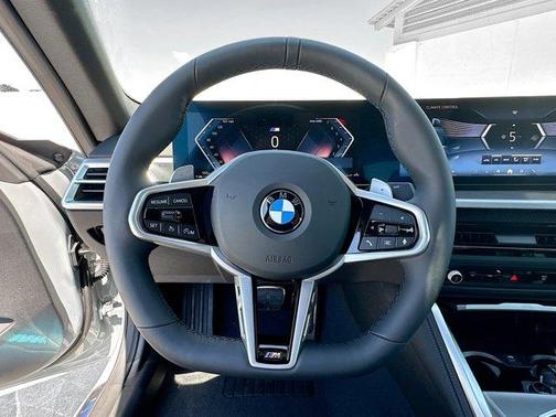 2025 BMW 230 i xDrive