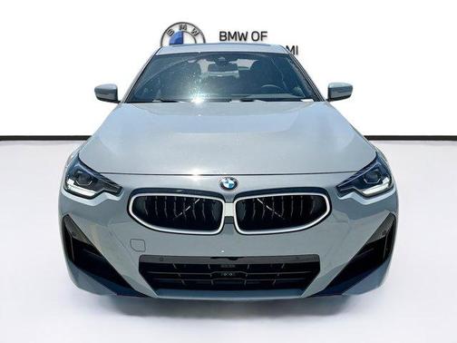 2025 BMW 230 i xDrive