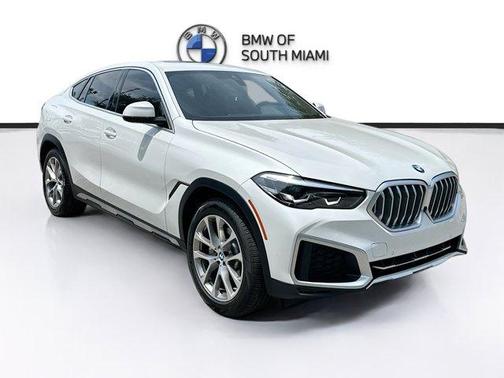 Mineral White Metallic 2022 BMW X6 xDrive40i