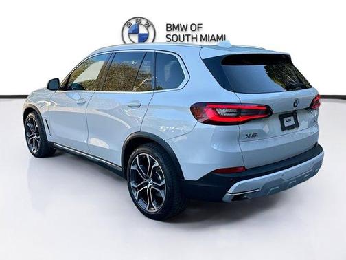 2023 BMW X5 sDrive40i
