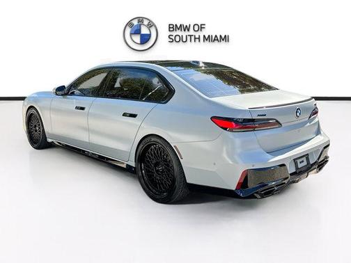 2025 BMW 760 760i xDrive