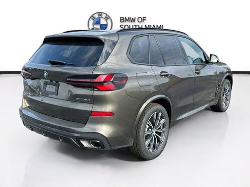 Manhattan Green Metallic 2026 BMW X5 sDrive40i