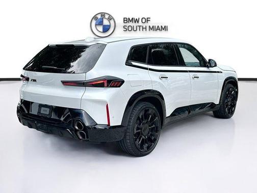 2025 BMW XM Base