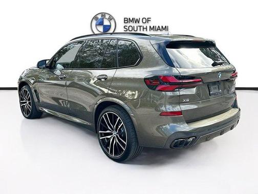 2025 BMW X5 M60i