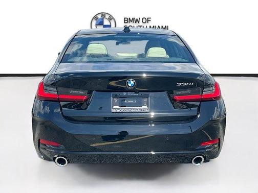 2025 BMW 330 i