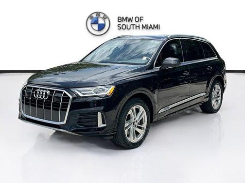 2021 Audi Q7 45 Premium Plus