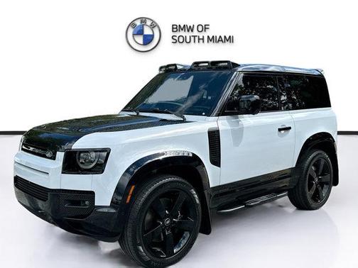 2023 Land Rover Defender 90 V8