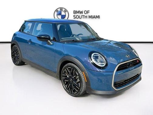2025 MINI Hardtop SIGNATURE