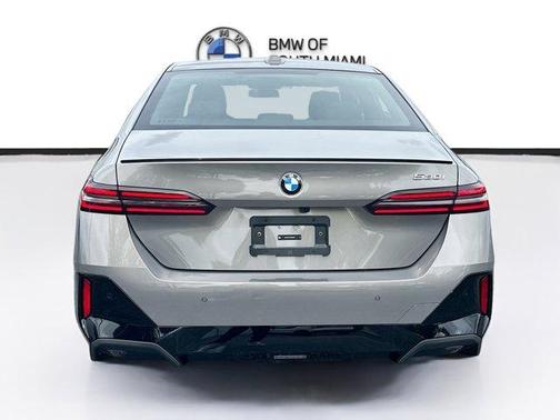 2026 BMW 530 i