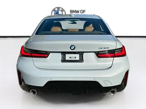 2023 BMW 330 i