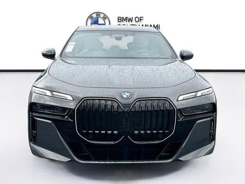 2026 BMW 740 i