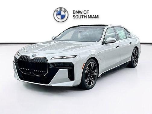 2026 BMW 750e xDrive