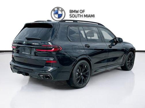 2026 BMW X7 M60i