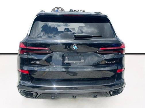 Black Sapphire Metallic 2026 BMW X5 sDrive40i
