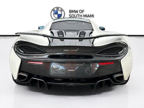 2016 McLaren 570S Base