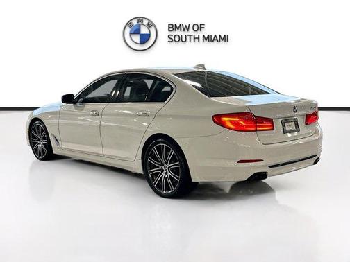 2017 BMW 540 i