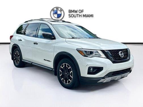 2020 Nissan Pathfinder SL