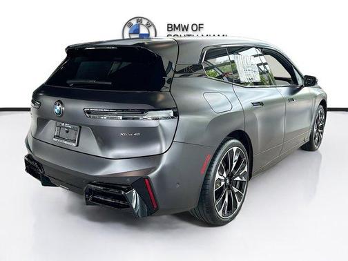 2026 BMW iX xDrive45