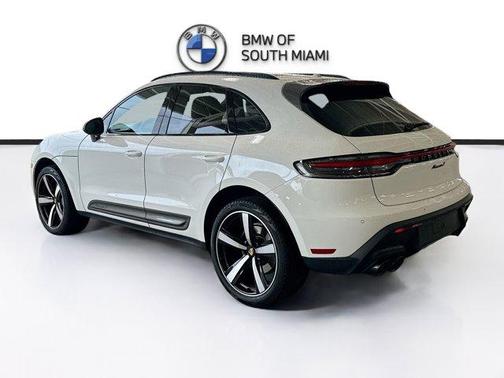2023 Porsche Macan T